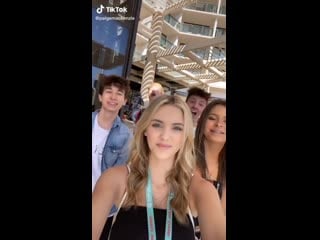 Paige mackenzie @paigemackenzie