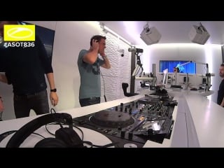 Iversoon & alex daf follow your way played by andy moor & lange asot 836