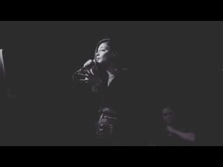 ~i just want to stay a little longer, cause i can feel my breath take its space again ”~ in between place #zosia music #tinake