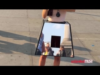 Mirror box перформанс это не порнография