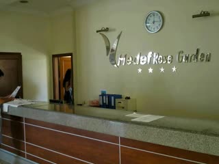 Hedef rose garden hotel