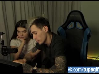 Ссанини в очередной раз кидает топ донатеров на бабки