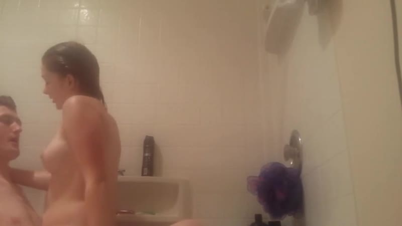 Девушка подросток мастурбирует в душе ретро порно (290 видео)
