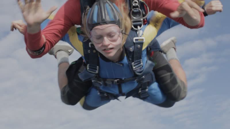 Энн на высоте 13000 футов (2019) anne at 13,000 ft