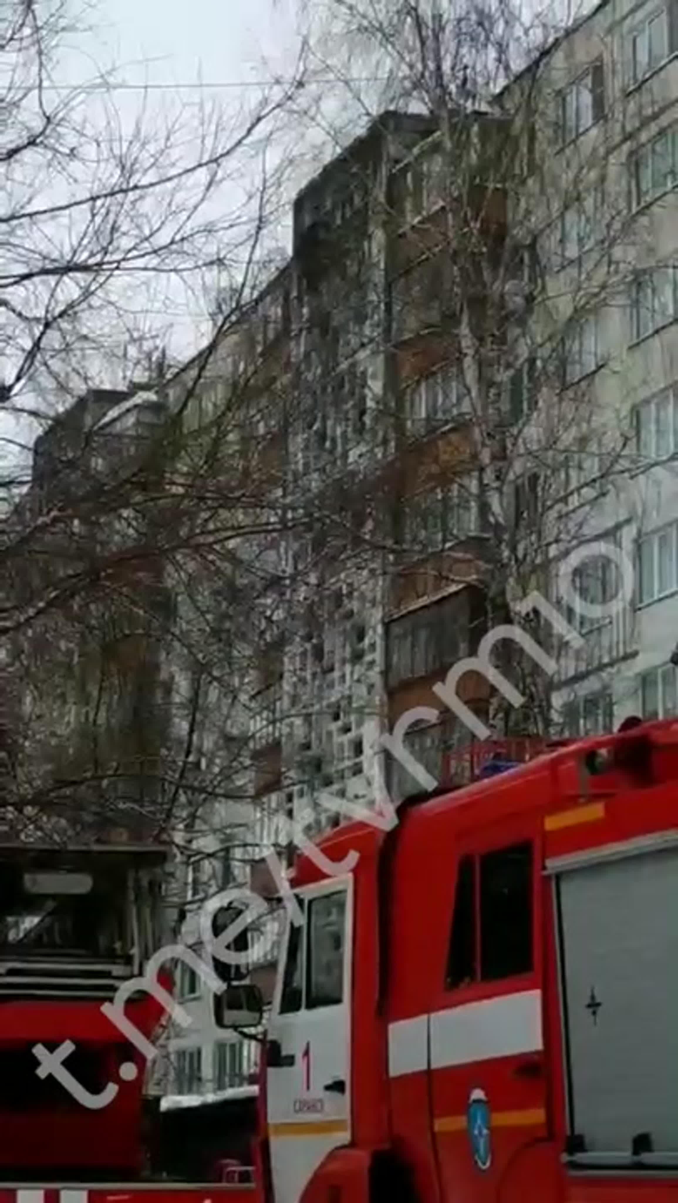 Саранск химмаш мужчина на крыше mp4 hq xxx video