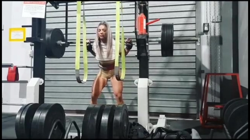 Jen smith приседает