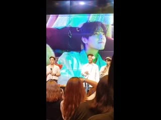 [20190814] the rose red 첫번째 팬싸 ㅋㅋㅋㅋㅋㅋㅋㅋㅋㅋㅋ우성아 삐지지마ㅠㅠㅠ 섹시는 해주구 삐져라ㅠㅠㅠ therose therose red 더로즈 더로즈 레드 iwannabered 우성이 섹시한데귀여운데