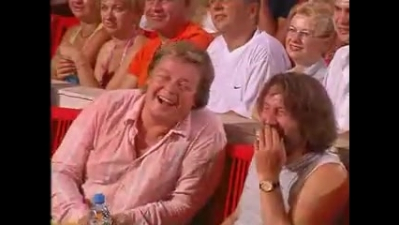 Гадя девочка потеряшка)))