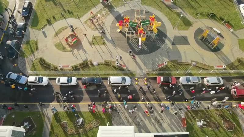 Начало марша соседей в одном из дворов минска