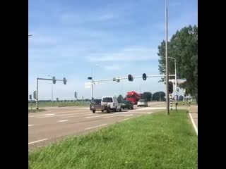 Scania r500 v8 visch bv "smokey bear" sound