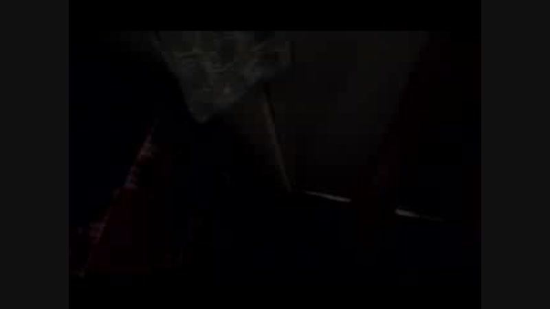 Закрылись в ванной