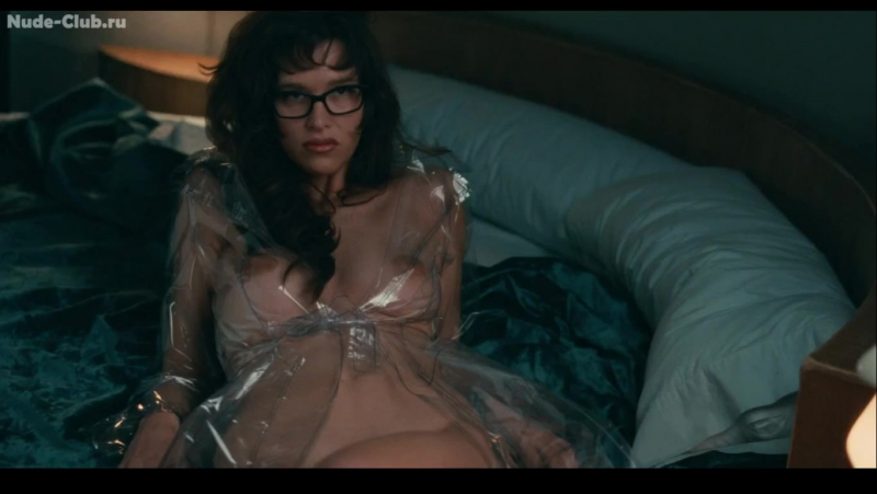 Пас де ла уэрта (paz de la huerta) голая в фильме «предел контроля» (2008)