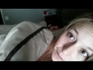 Ginger banks cumming next to her sister милая девушка дрочит и кончает рядом с