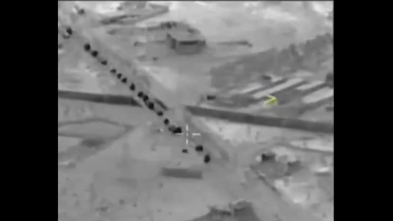 Колонна турецкой техники входит в провинцию идлиб