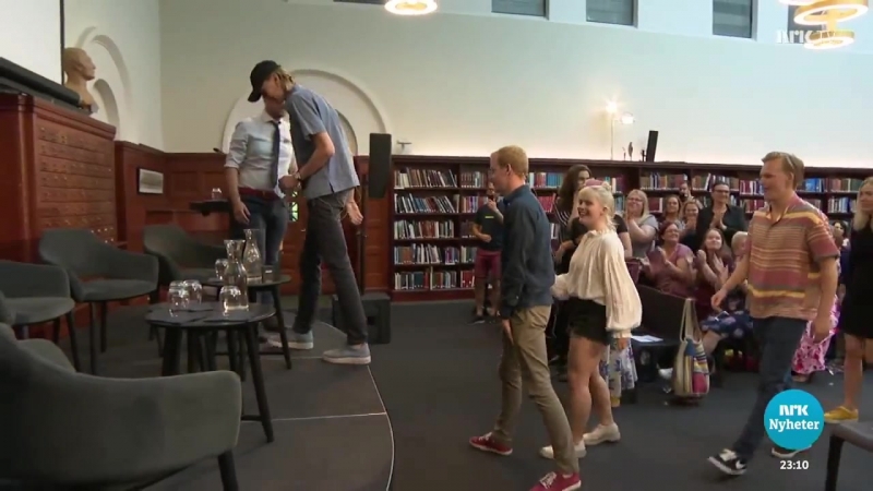 Henrik holm reads from skam script donated to nasjonalbiblioteket