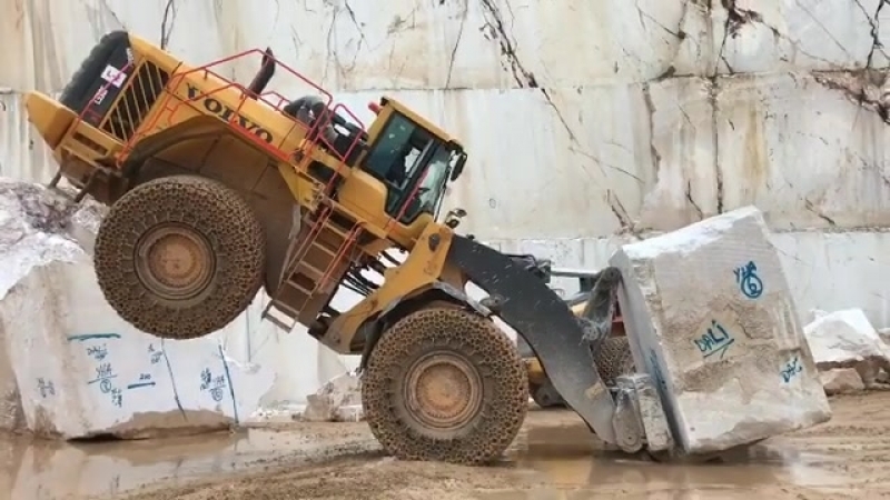 Marble quarry 🚜 #worldofengineering #marble #quarry #volvo #heavyequipment