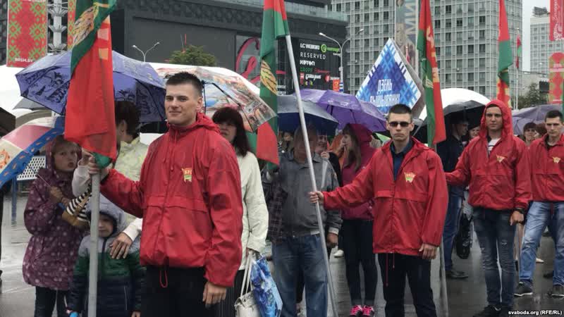 Што рабіць бацькам, калі дзіця «заганяюць» у брсм