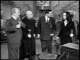 S1e19 the addams family splurges