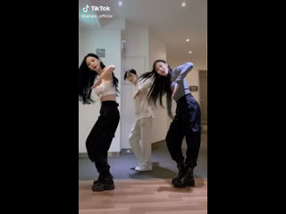 Taeyeon karina giselle 210528