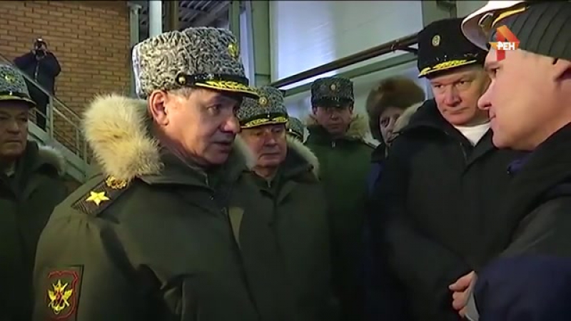 Шойгу проверил ход строительства уникального комплекса "арктический трилистник"