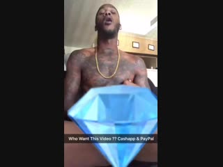Forever kvng is a gay male model/stripper