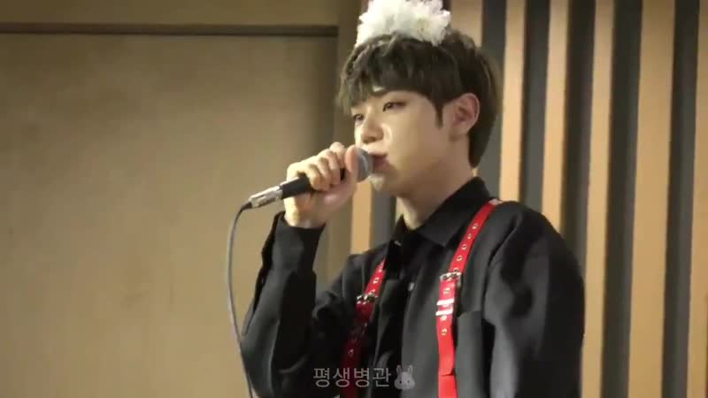 190803 용산전자랜드 팬사인회 용산의 아들이 맛집 추천해줬는데 6층 짜장면집 맛있다구 병가니야 중국집 없어졌데ㅋㅋ ace 에