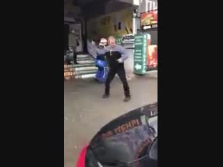 Дональд дак и танцор диско