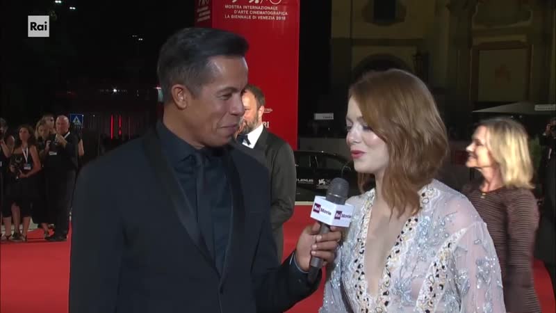Carpet porn video – Venezia 75 il red carpet di emma stone, olivia colman e il regista yorgos lanthimos