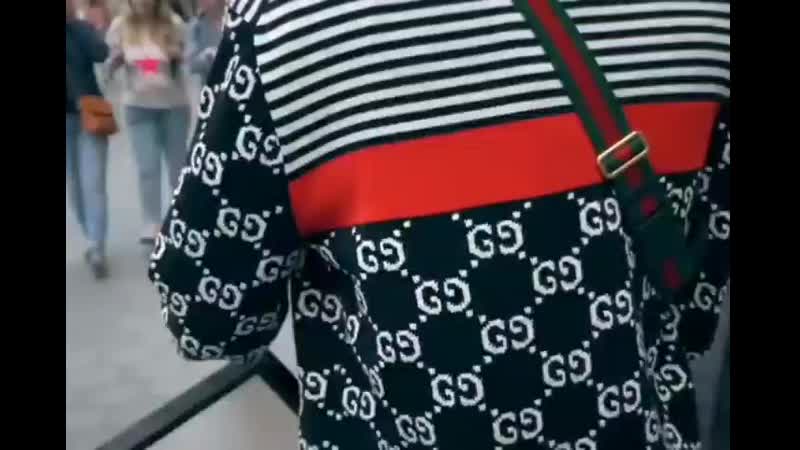 Тип идет бухать