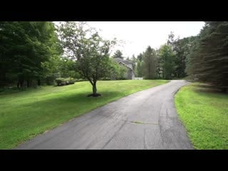 Real estate video tour 133 bluestone drive milford pa, 18337 pa