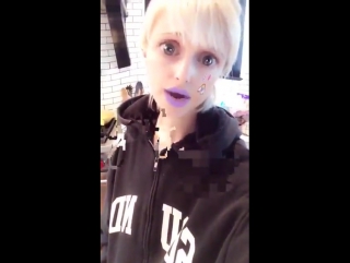 Paramore updates, new snap from hayley (yelyahsnaps)