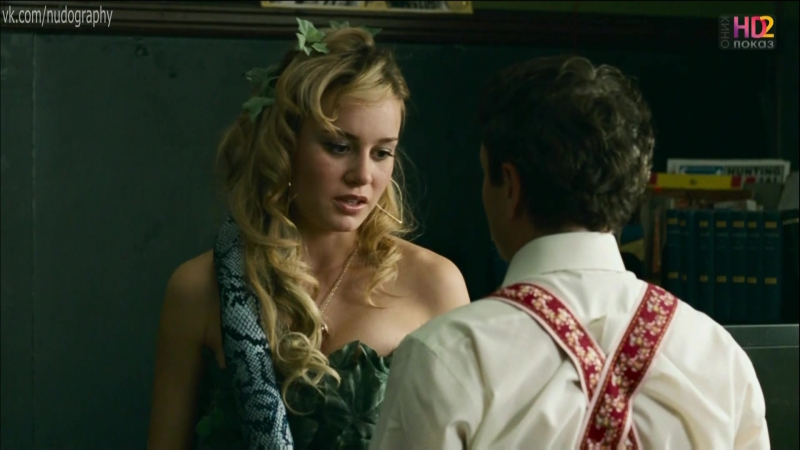 Бри ларсон (brie larson) в фильме "таннер холл" (tanner hall, 2009) 1080i