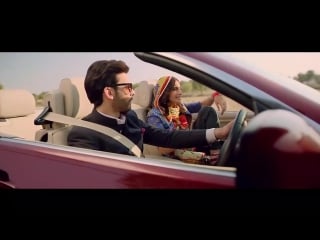 Красотка / khoobsurat (2014)