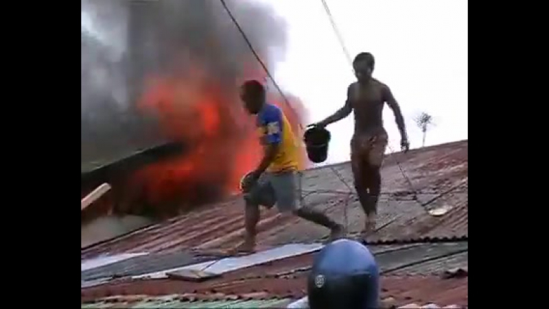 Помог соседям потушить пожар ))