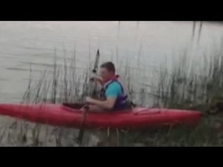 Dog wont let his owner go kayaking fail friday