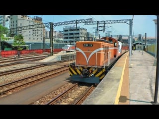 [hd] the taiwan tra emu 1200 (122), e1000 (105), dhl115 and e233 (552) at kaohsiung station