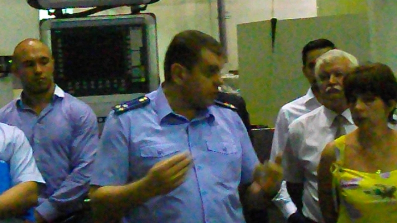 Прокурор зао краснодара объясняет работникам зао «станкозавод седин» про обязательства соболева и а