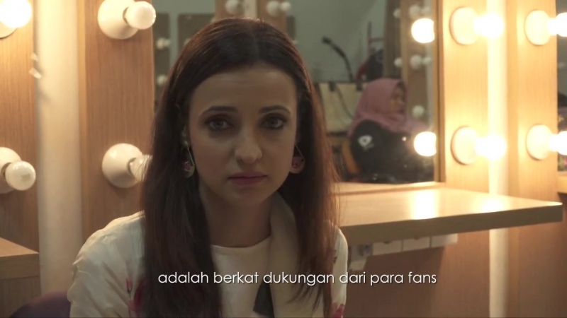 Si sexy sayana irani tiba di jakarta, bikin pecah!