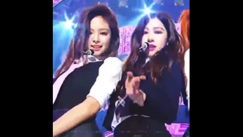 Jennie and rose fuckkkk