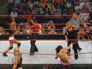 Trish stratus vs victoria, lita and gail kim