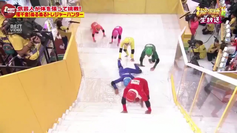 Японское шоу скользкая лестница