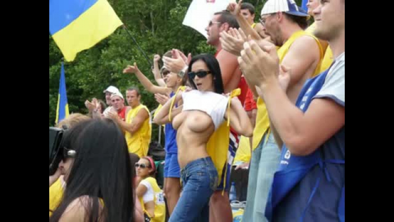 Українським патріоткам присвячується