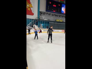 Өте үлкен бөкселері бар әйелдердің порносы