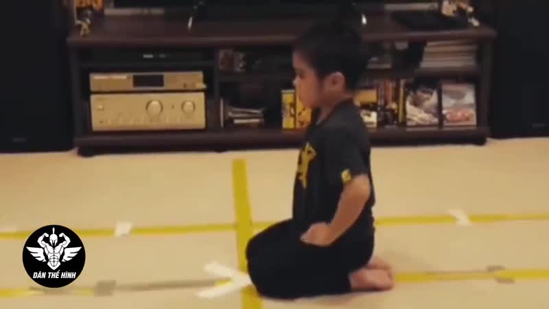 Sls lý tiểu long nhí thần đồng võ thuật 8 tuổi