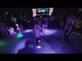 Id contest'17| hip hop baby| semifinal| прокофьев ярослав vs уварова полина(win)