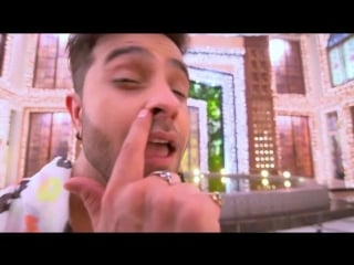 Пипи танцует