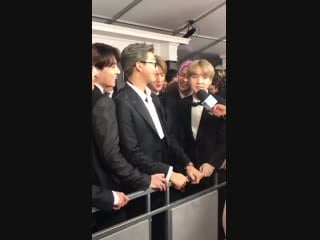 190210 @bts twt featured on lindsay weinbergt’s tweet bts tearitupbts grammys