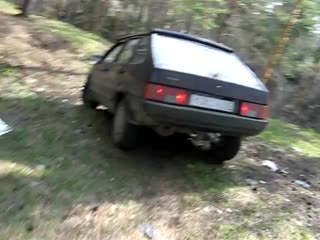 Диман преодолевает внедорожье