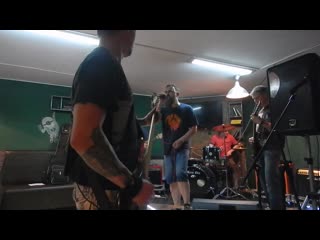 Учано\\\ live in bunker