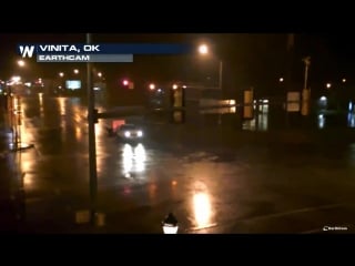 Heavy rain & lightning stormed through vinita, ok this morning